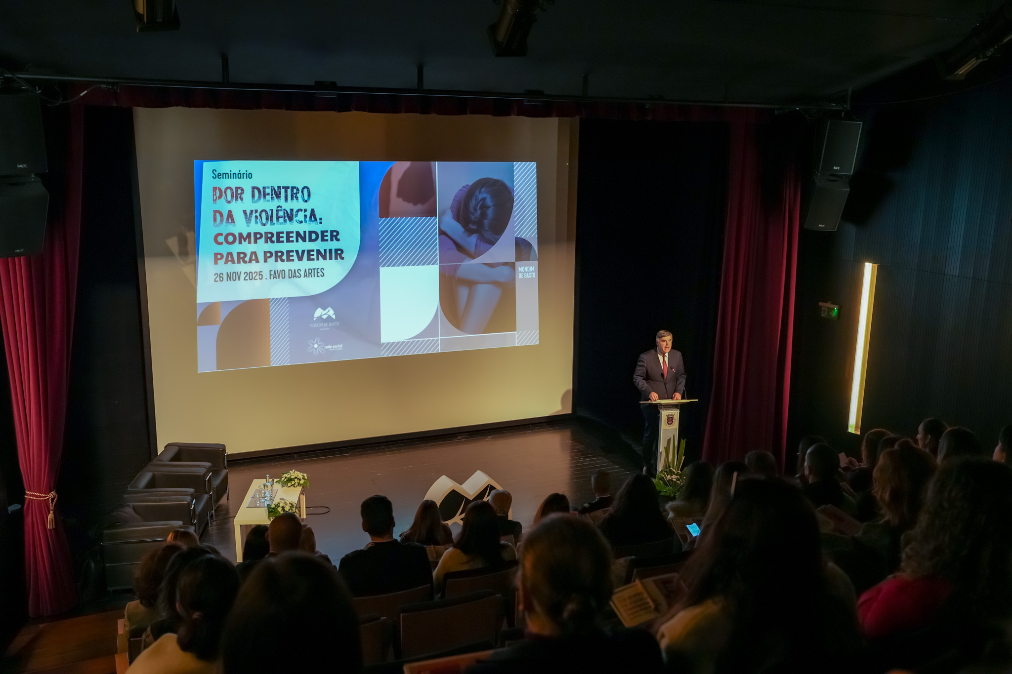 Mondim de Basto promoveu seminário que assinalou o Dia Internacional para a Eliminação da Violência contra as Mulheres