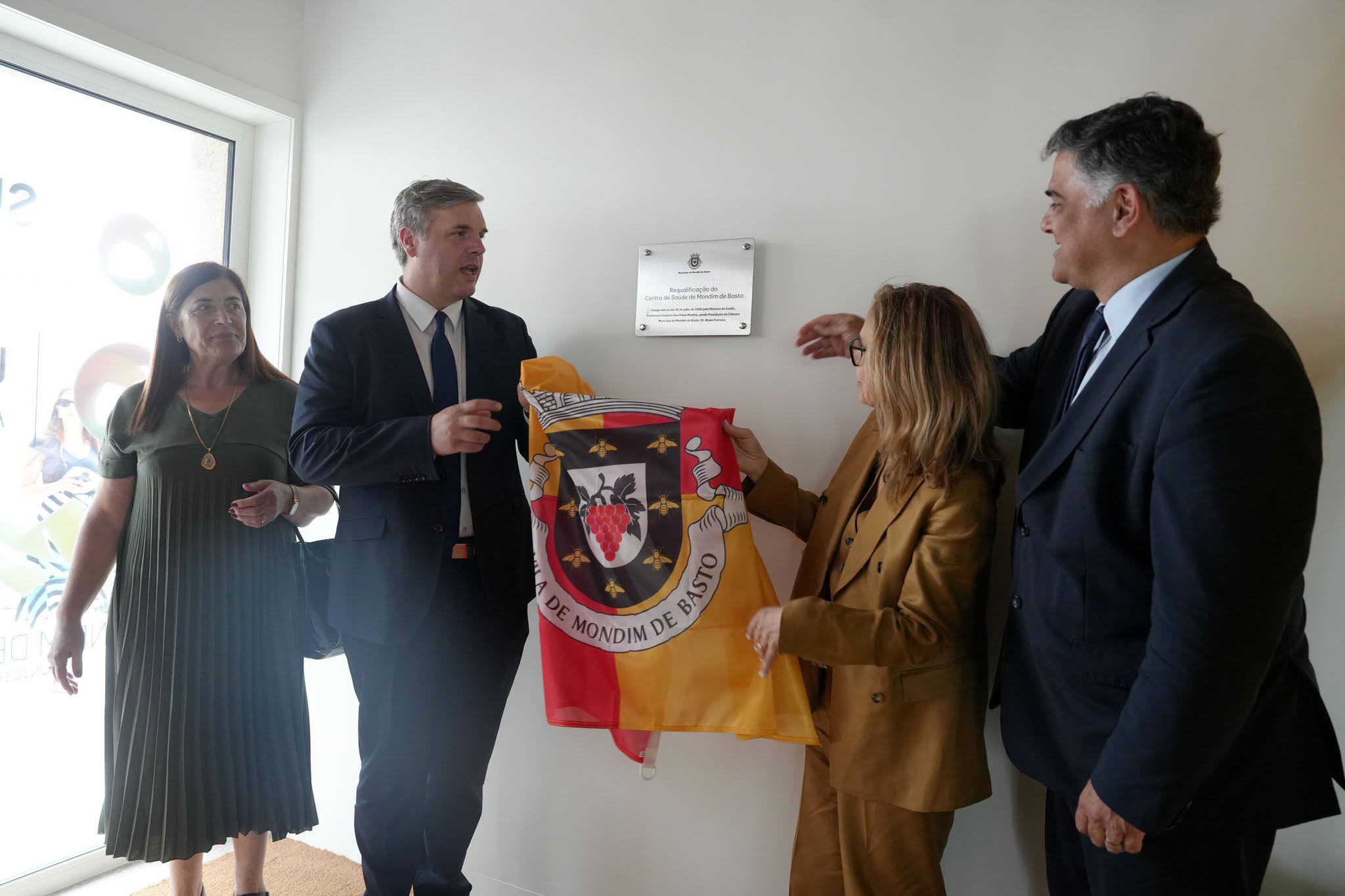 Descerrar da Placa de Inauguração da Reabilitação do Centro de Saúde