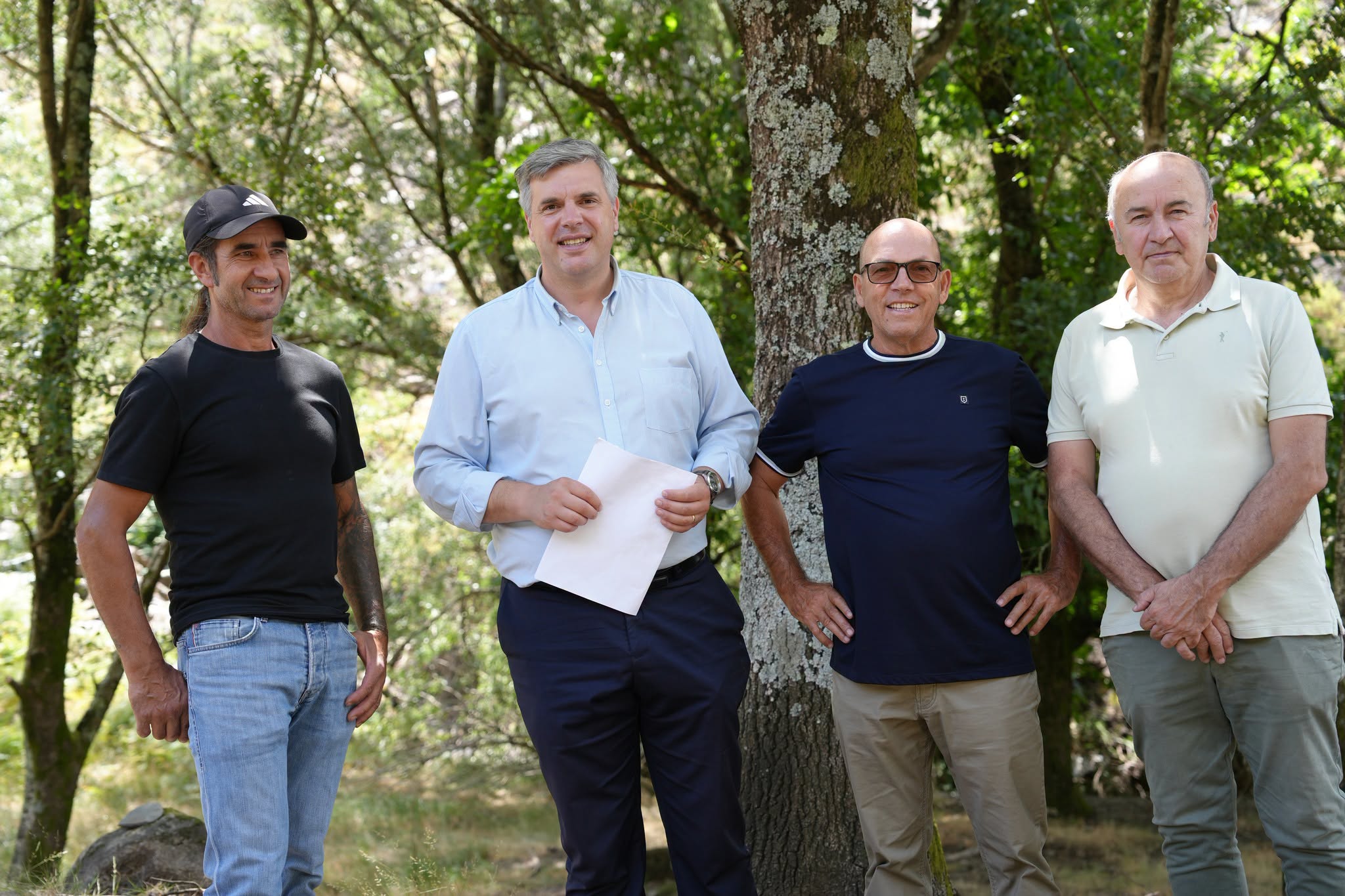 Presidente da Câmara com Presidente da União de Freguesias de Ermelo e Pardelhas na Fonte do Trigo