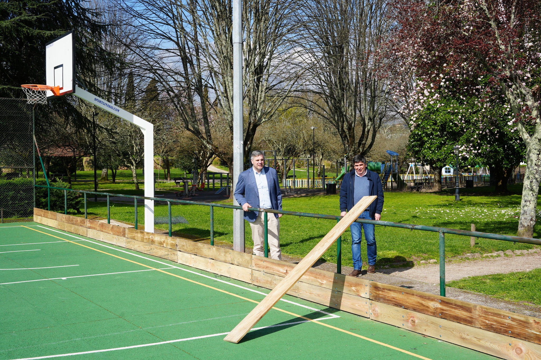 Presidente da Câmara acompanha os trabalhos no parque